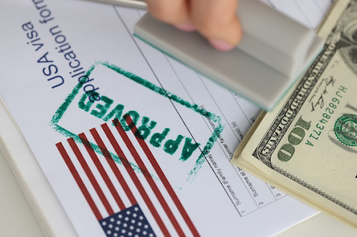 Visto americano sendo aprovado